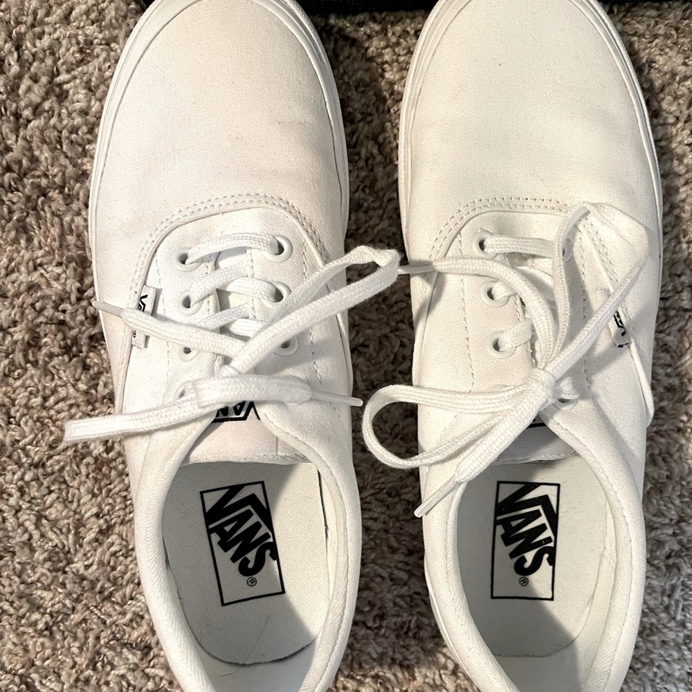 New women’s white Vans - only worn once or twice